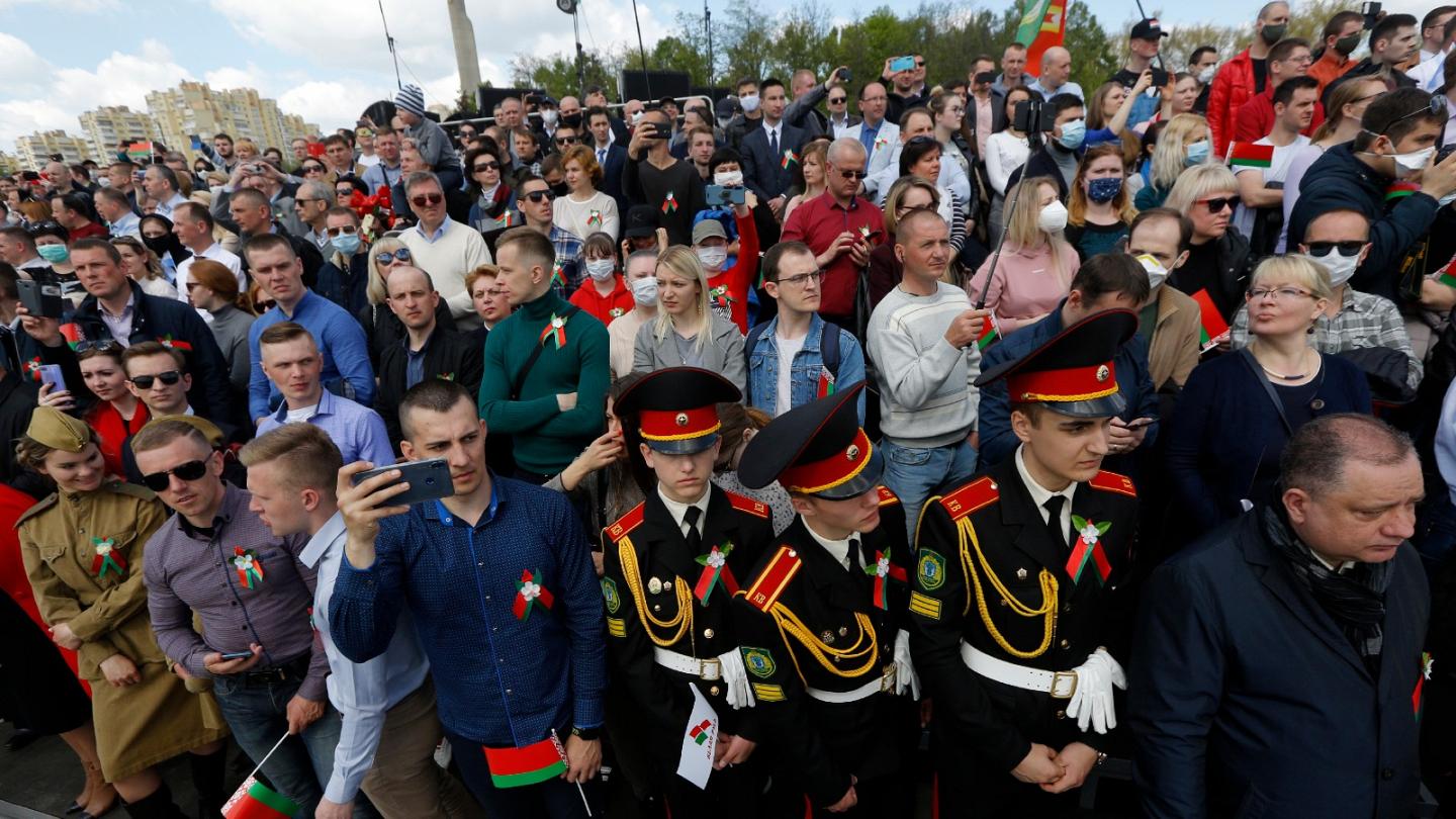 Crowds celebrating Victory Day in Minsk, May 9th 2020