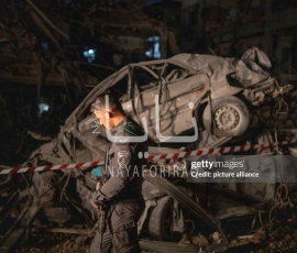 Looking at this—really, no one thinks this is odd?