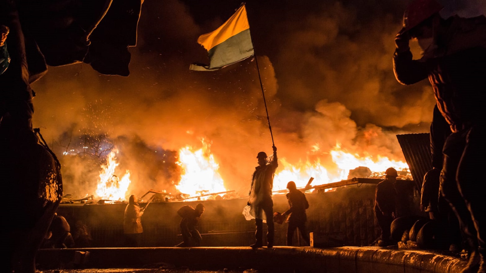ukraine-maidan-burning-2014.jpg?w=640